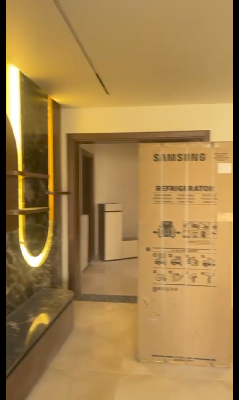 1000166749